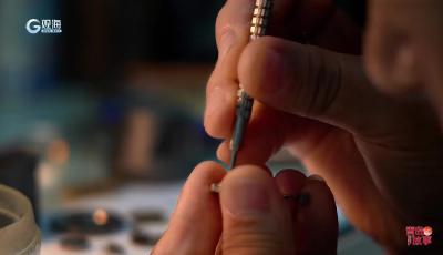 栾翠菊和她的“时光”修理铺