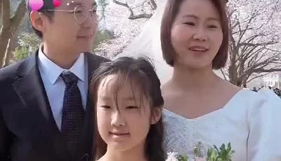 中国海洋大学2025校友集体婚礼 超甜夫妻现场表白撒糖