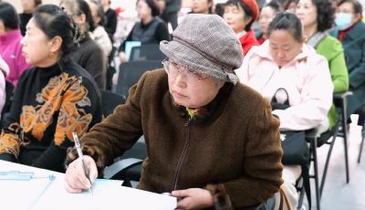 版權(quán)保護(hù)“零距離”  ——版權(quán)宣傳走進(jìn)金家?guī)X街道秦嶺路社區(qū)