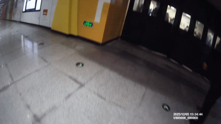 “黃金4分鐘”！青島地鐵臺東站緊急啟動應急流程挽救乘客生命