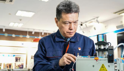 深耕軌道檢修三十載！青島地鐵尹星獲評(píng)第十屆山東省省長質(zhì)量獎(jiǎng)提名獎(jiǎng)