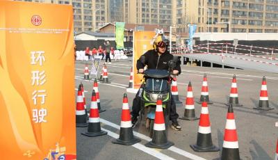 赛场显身手！青岛“振超杯”网约配送员同台竞技亮绝活