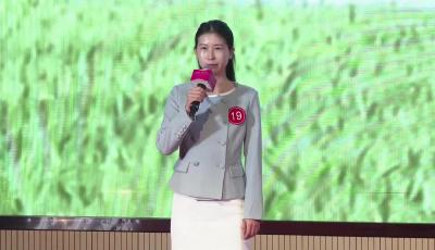 《麦浪千重映丹心》郭晓琪