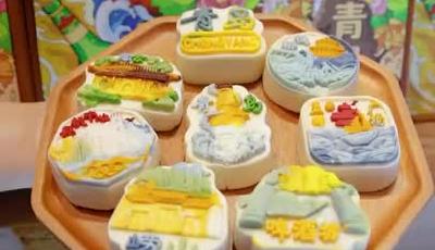 把青岛“装进”月饼!青岛嫚推出文创月饼“出圈”，网友直呼“色香味都很青岛”