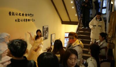 一场“脱单市集”背后，看到青岛冬日消费