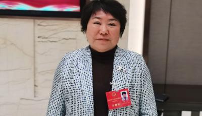 兩會(huì)聲音 | 青島市人大代表?xiàng)畋ㄗh：推動(dòng)社區(qū)愛(ài)心食堂多業(yè)態(tài)融合，打造可持續(xù)民生服務(wù)新載體
