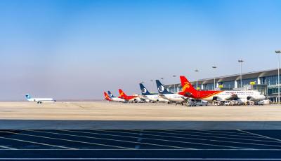 航班準點率和靠橋率均位居全國前列 青島機場“雙輪驅動”提升旅客出行體驗