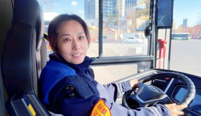 深夜公交直送急癥市民就醫！青島5路巴士善舉溫暖乘客