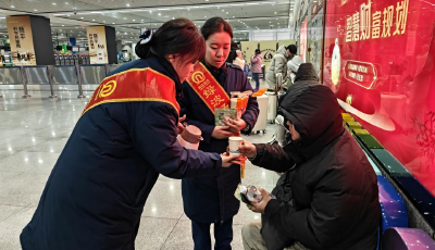 以雪為令！青島地鐵溫情守護乘客出行