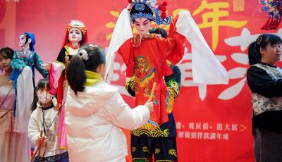 非遺潤童心 木偶煥新彩 萊西木偶DIY體驗進社區