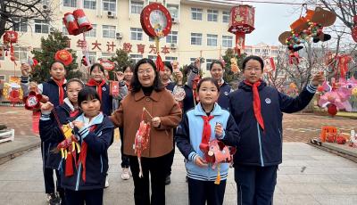 春潮涌動啟新程，薪火賡續向未來：青島天山小學以雷鋒精神點亮“開學第一課”