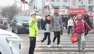 护航开学季！青岛公安交管部门全力筑牢校园周边交通安全防线