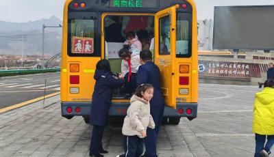 開學(xué)“第一練”來了！青島溫馨校車開展消防演練，筑牢安全防線