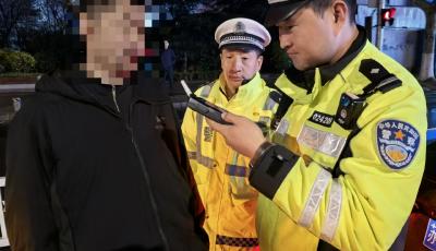 聚會喝酒心存僥幸，男子醉駕追尾被查