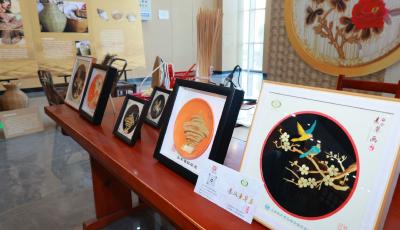 一編一織皆傳承！青島草編展走進(jìn)青島理工大學(xué)