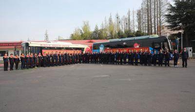 勞模精神永“續(xù)”前行 青島公交6路“青年服務(wù)線”迎來(lái)命名71周年