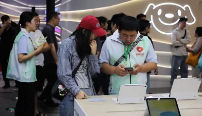 一張信用卡的“煙火氣”之旅——郵儲銀行青島分行金融助商惠民一線見聞