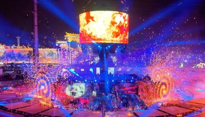 火爆出圈！青島山海間不夜城主題街區點燃“春日經濟”