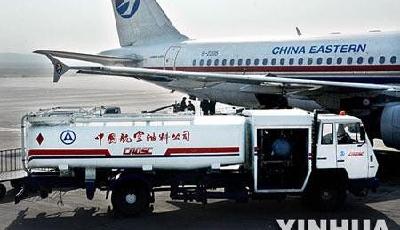 航空燃油附加費年內(nèi)首下調(diào) 乘客航空公司獲利好