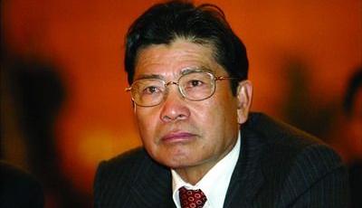 何享健：多面手的激進與冒險