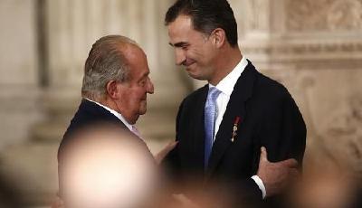 西班牙國王正式退位 王儲費利佩正式繼承王位